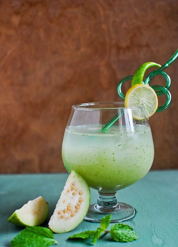 spiced guava spritzer